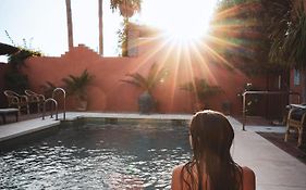 Hotel Madreselva - Grupo Califa